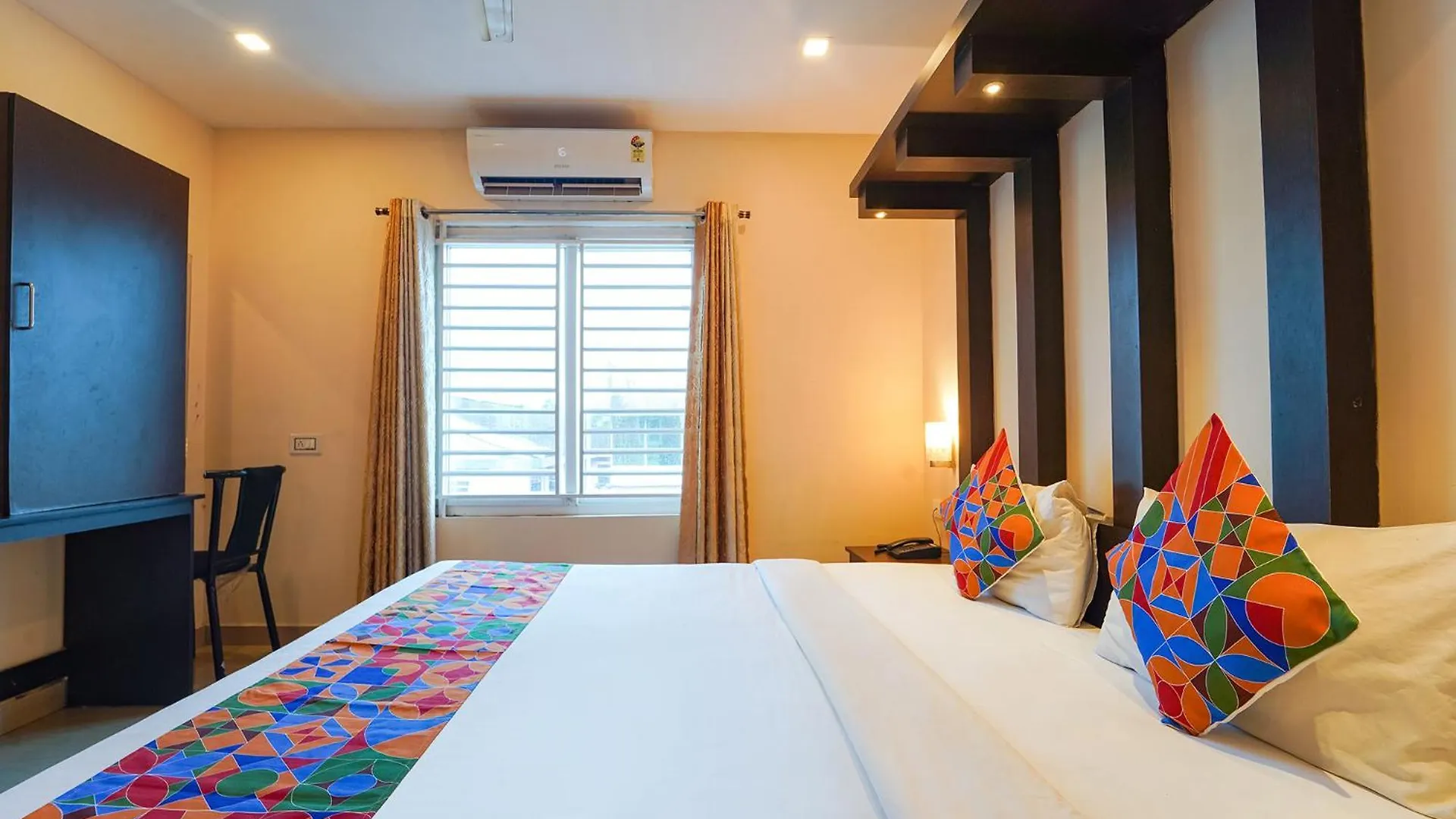 Zion Plaza Hotel Nedumbassery
