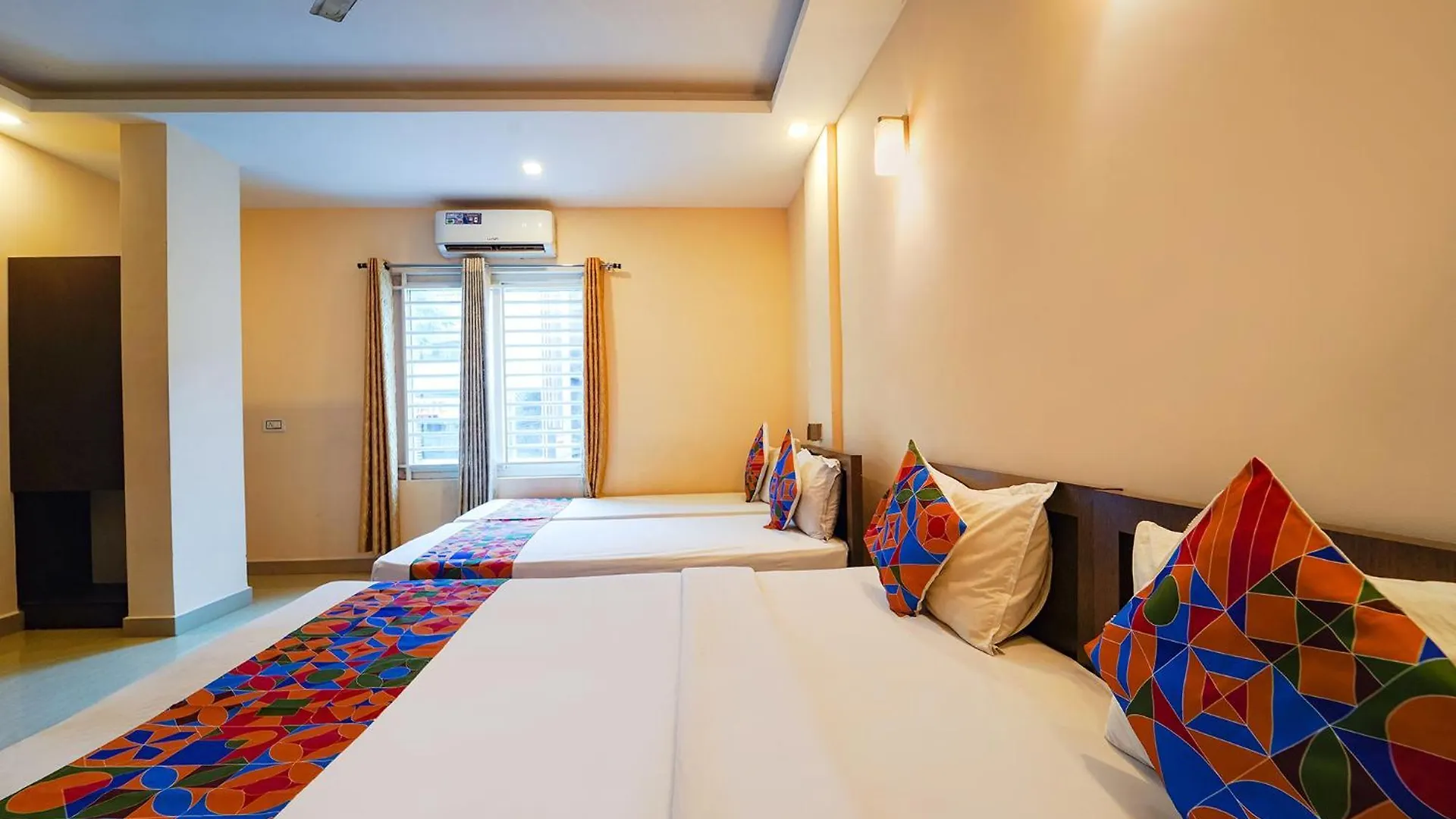 Zion Plaza Hotel Nedumbassery 2*,  India