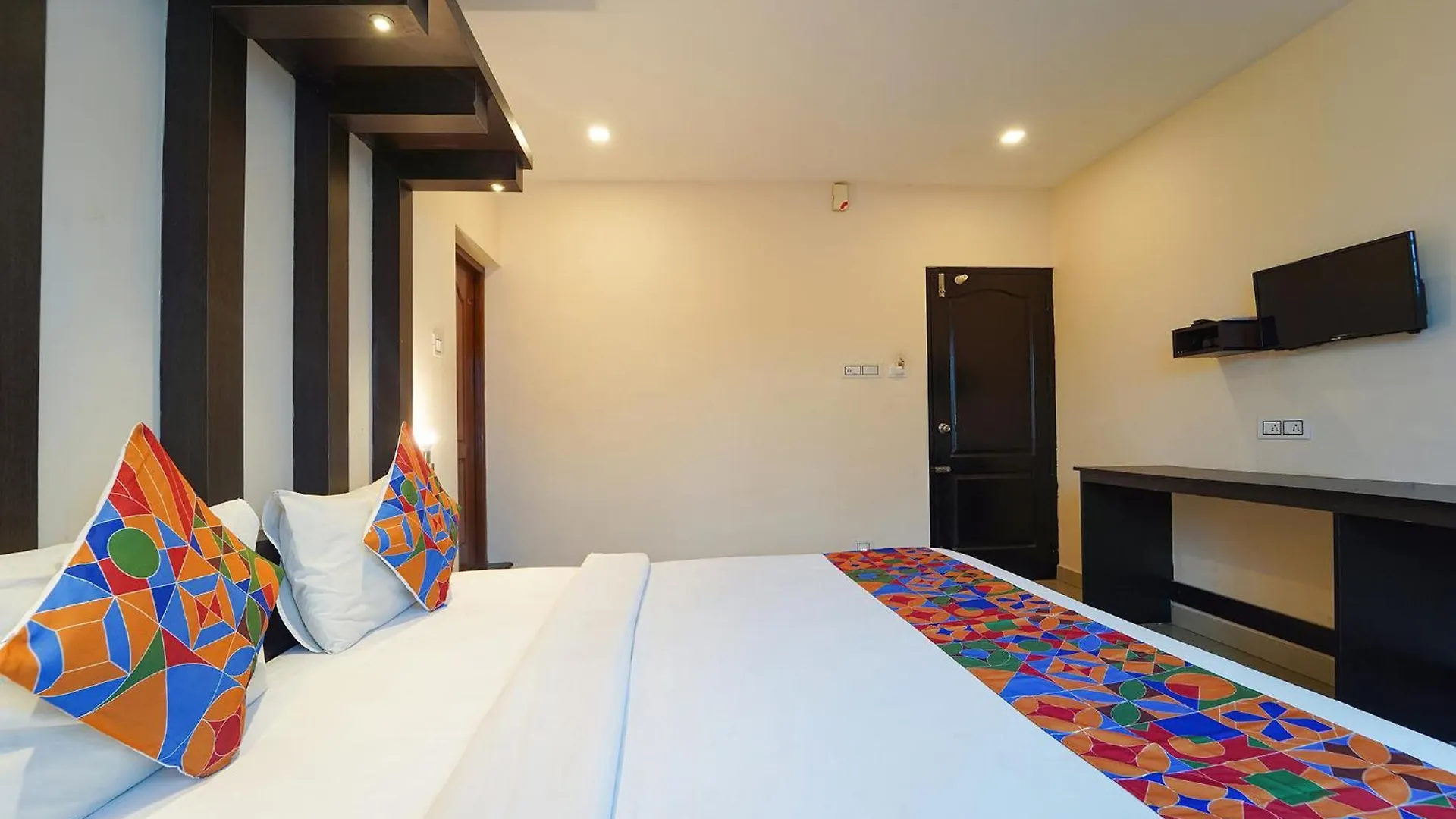 Zion Plaza Hotel Nedumbassery India