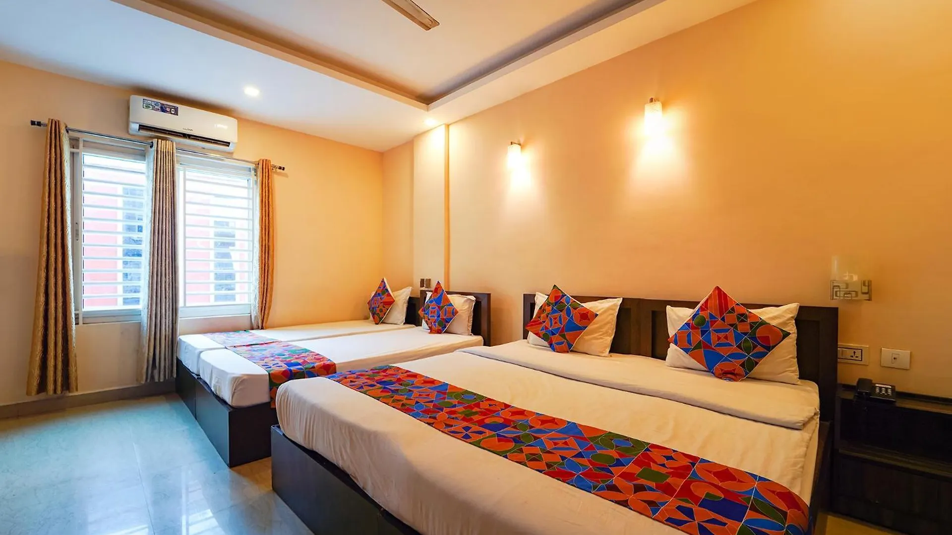 Zion Plaza Hotel Nedumbassery 2*,  India