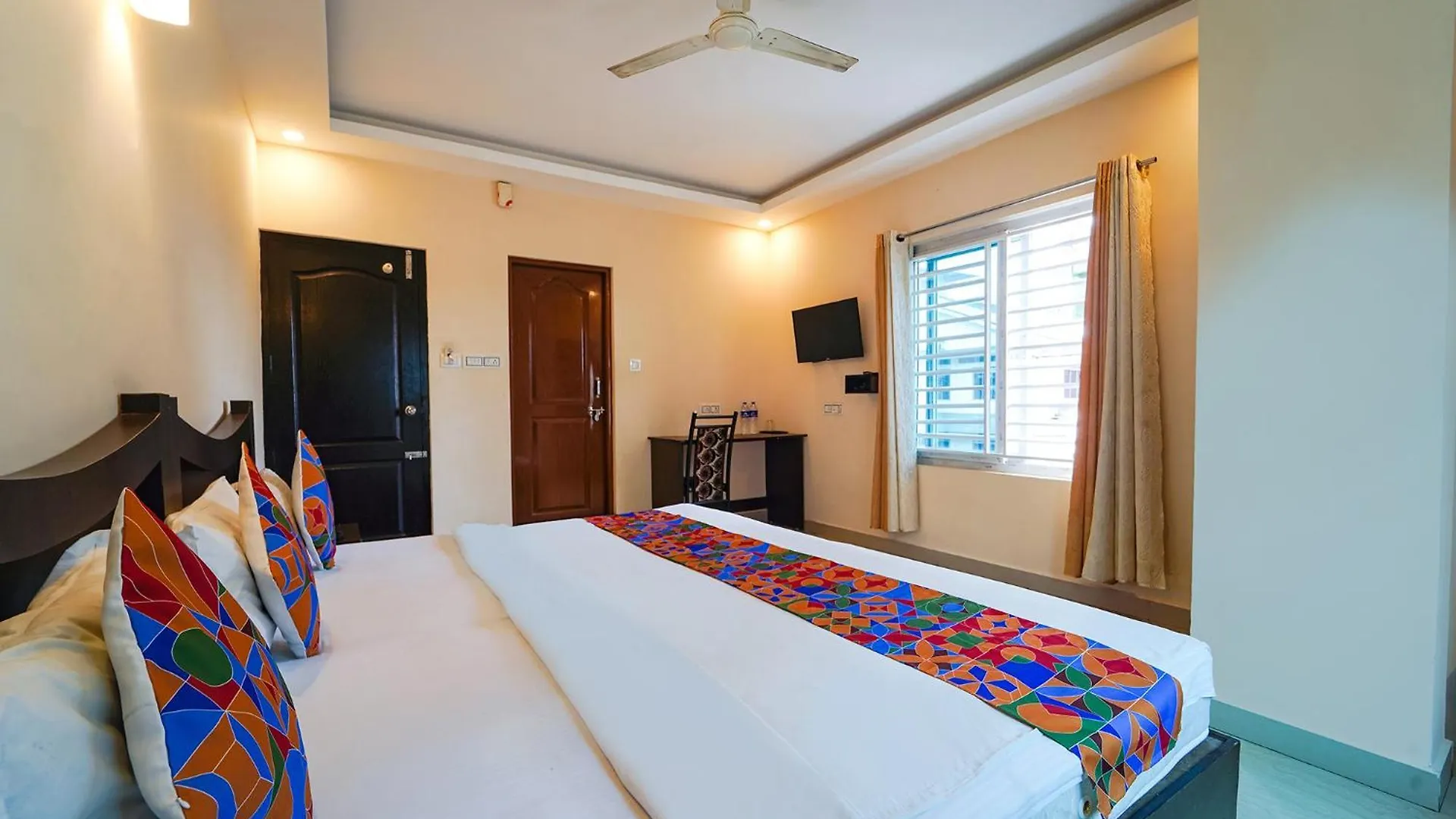 Zion Plaza Hotel Nedumbassery