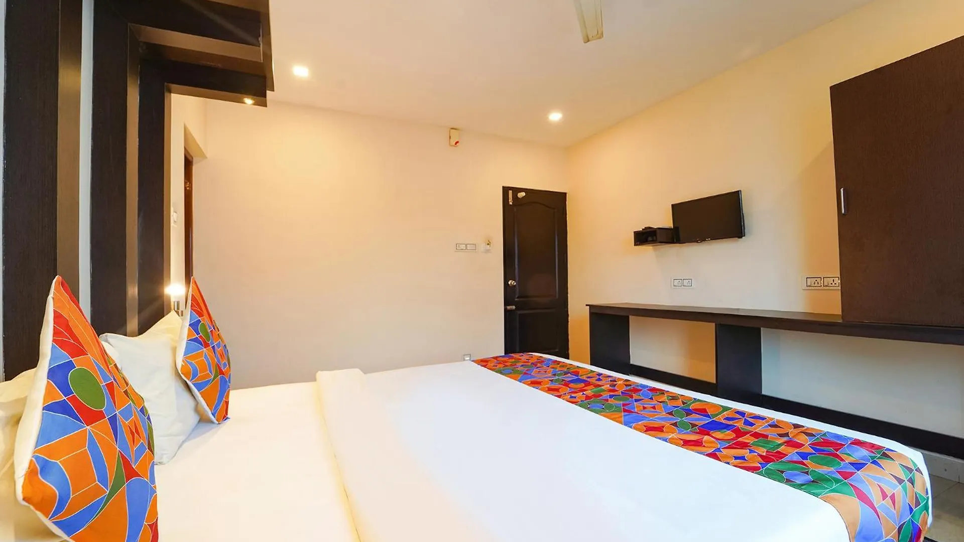 Zion Plaza Hotel Nedumbassery
